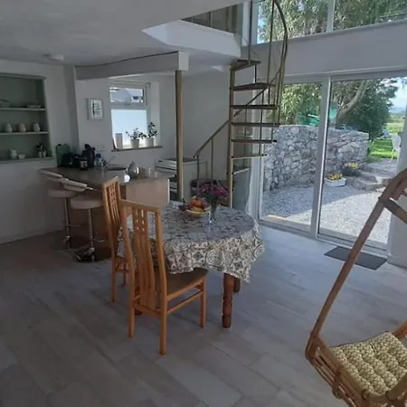 Holiday home The Burren Barn *